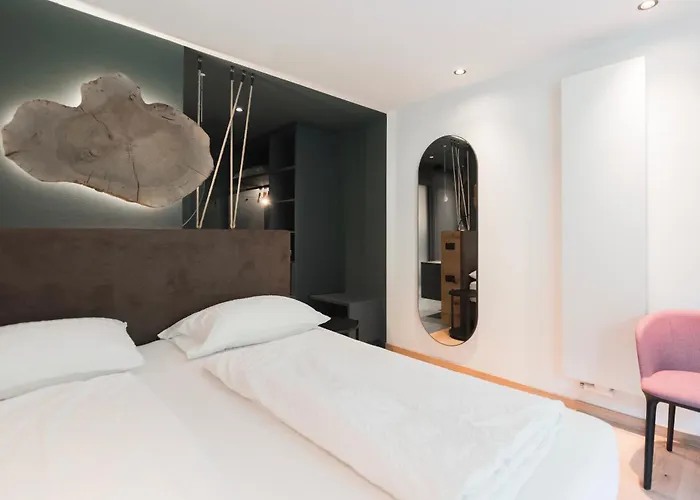 Hotel Ping Pong: Hotel Erica
